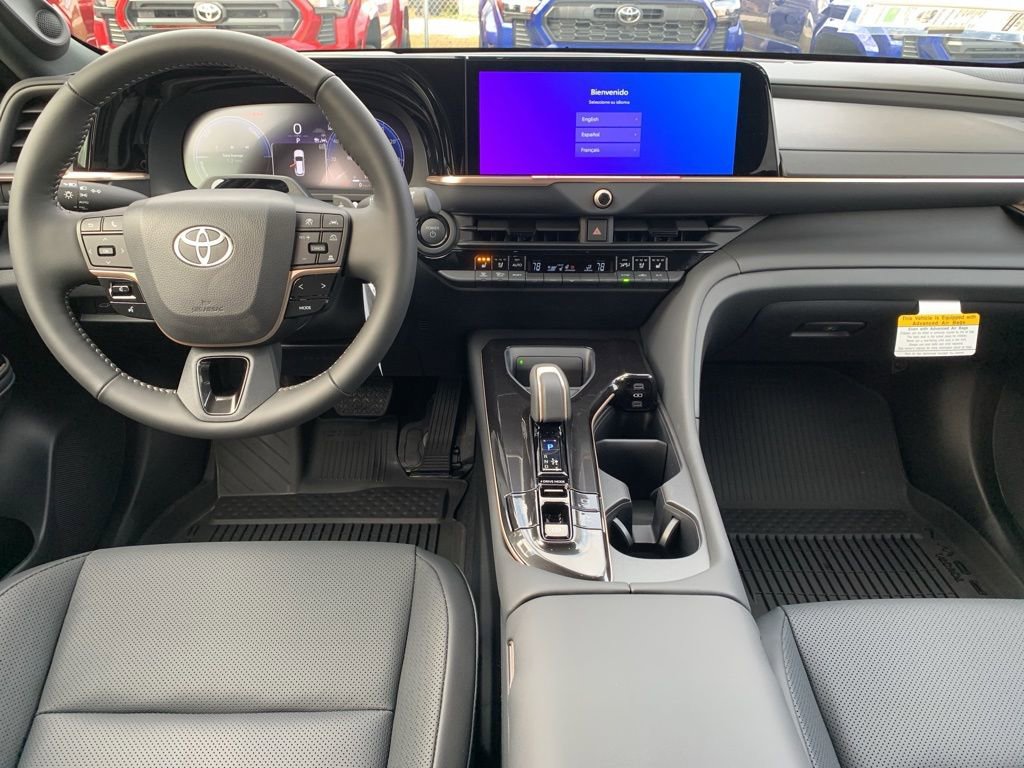 New 2025 Toyota Crown Signia image 15