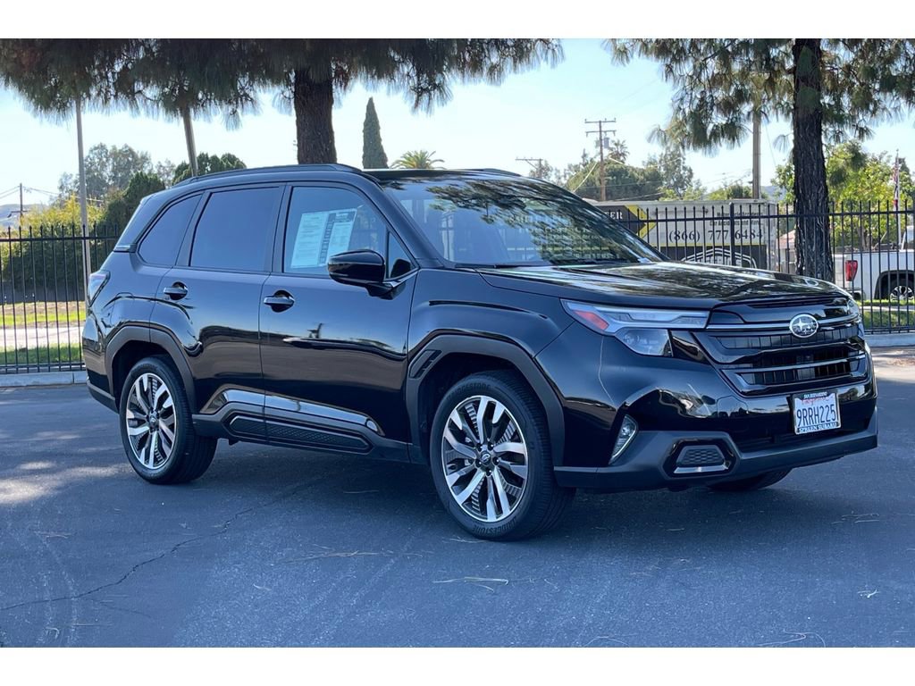 Used 2025 Subaru Forester Touring image 8