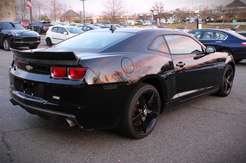 Used 2011 Chevrolet Camaro LT w/ Silver Stripe Package RWD image 5