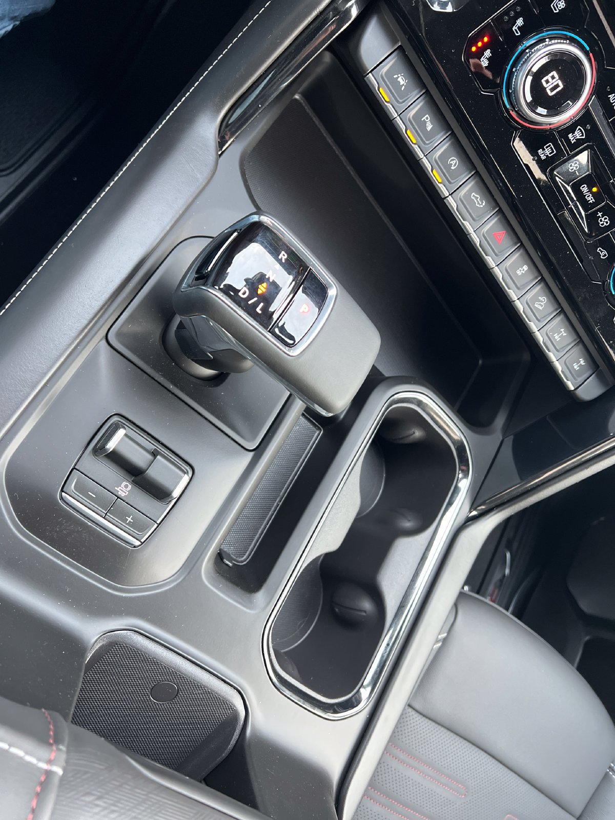 New 2026 GMC Sierra 1500 AT4X w/ LPO, Black Badging Package AWD/4WD image 10