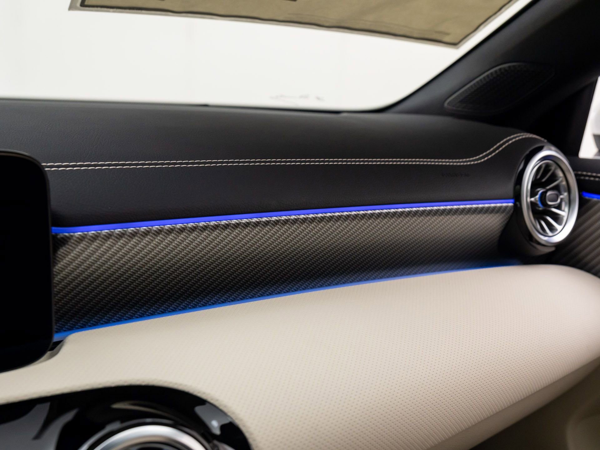 New 2026 Mercedes-Benz CLA 250 4MATIC image 29