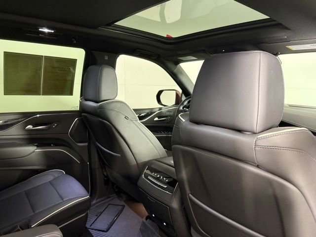 Used 2024 Cadillac Escalade Sport image 31