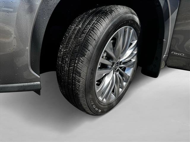 Used 2025 Toyota Highlander Platinum AWD/4WD image 19