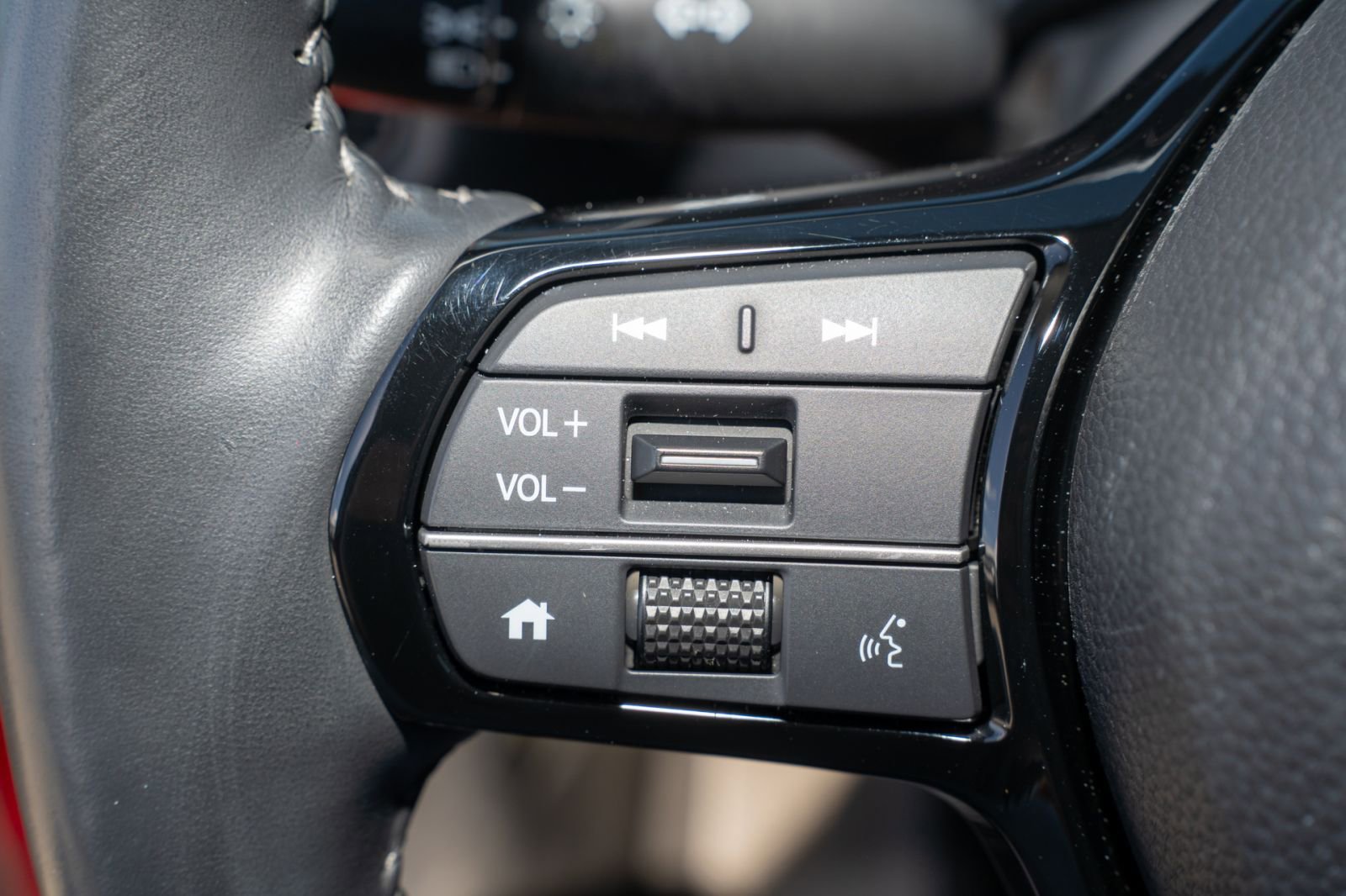 Certified 2024 Honda HR-V EX-L image 30