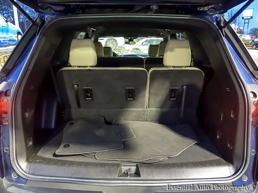Used 2023 Chevrolet Traverse LS w/ Safety Package image 29