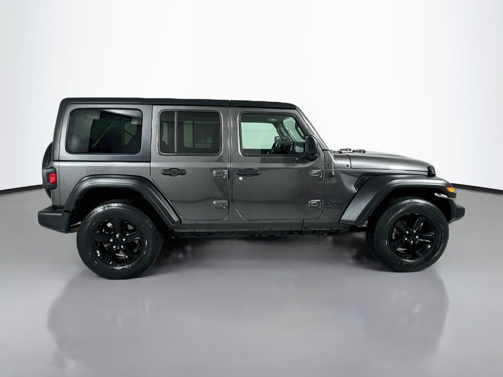 Used 2022 Jeep Wrangler Unlimited Sport AWD/4WD image 9