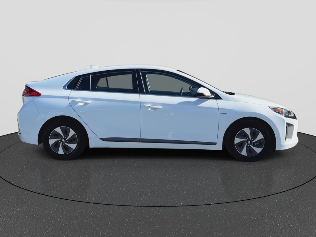 Used 2019 Hyundai Ioniq SEL image 9