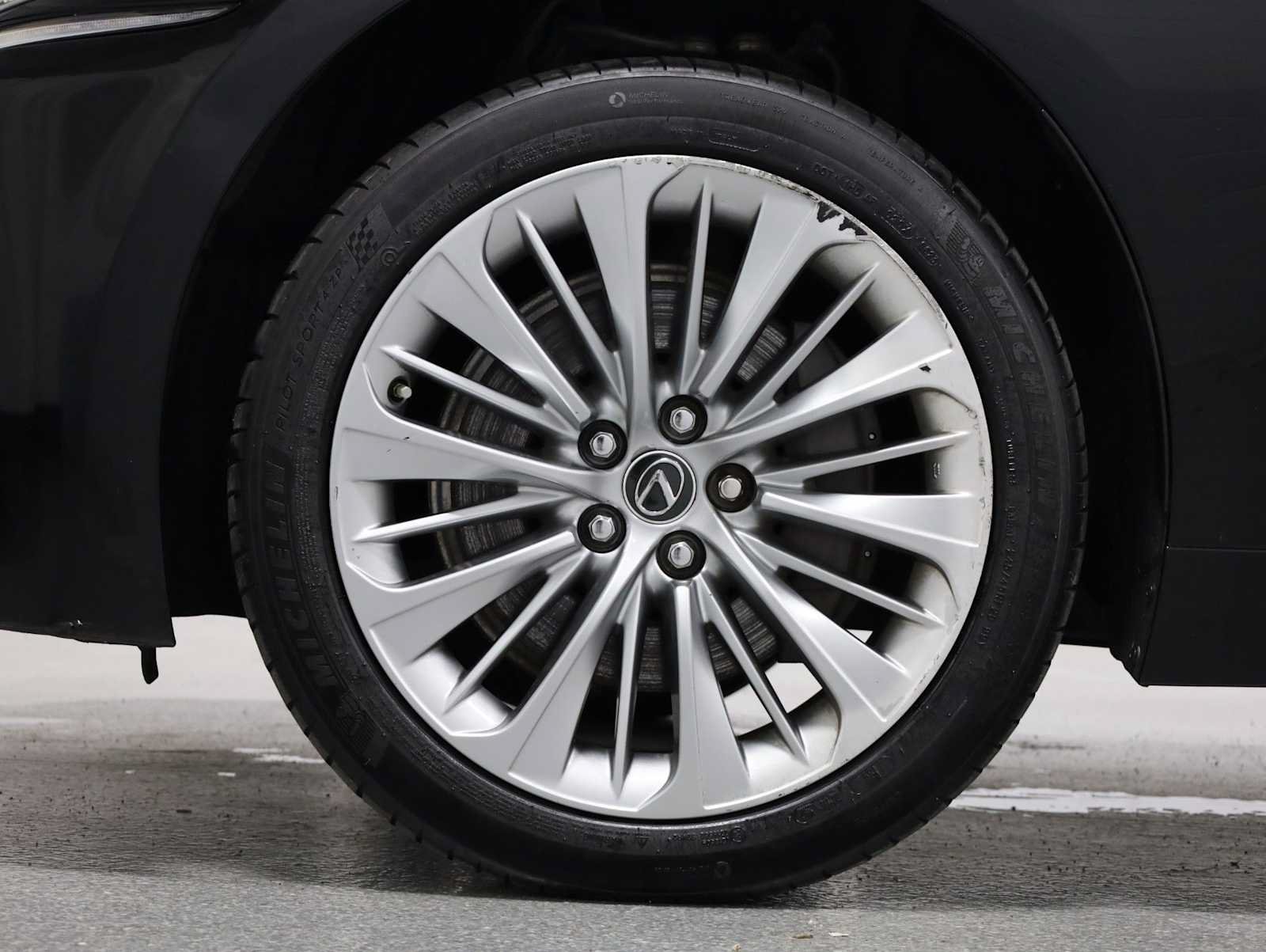Used 2018 Lexus LS 500 w/ Interior Upgrade Package RWD image 38