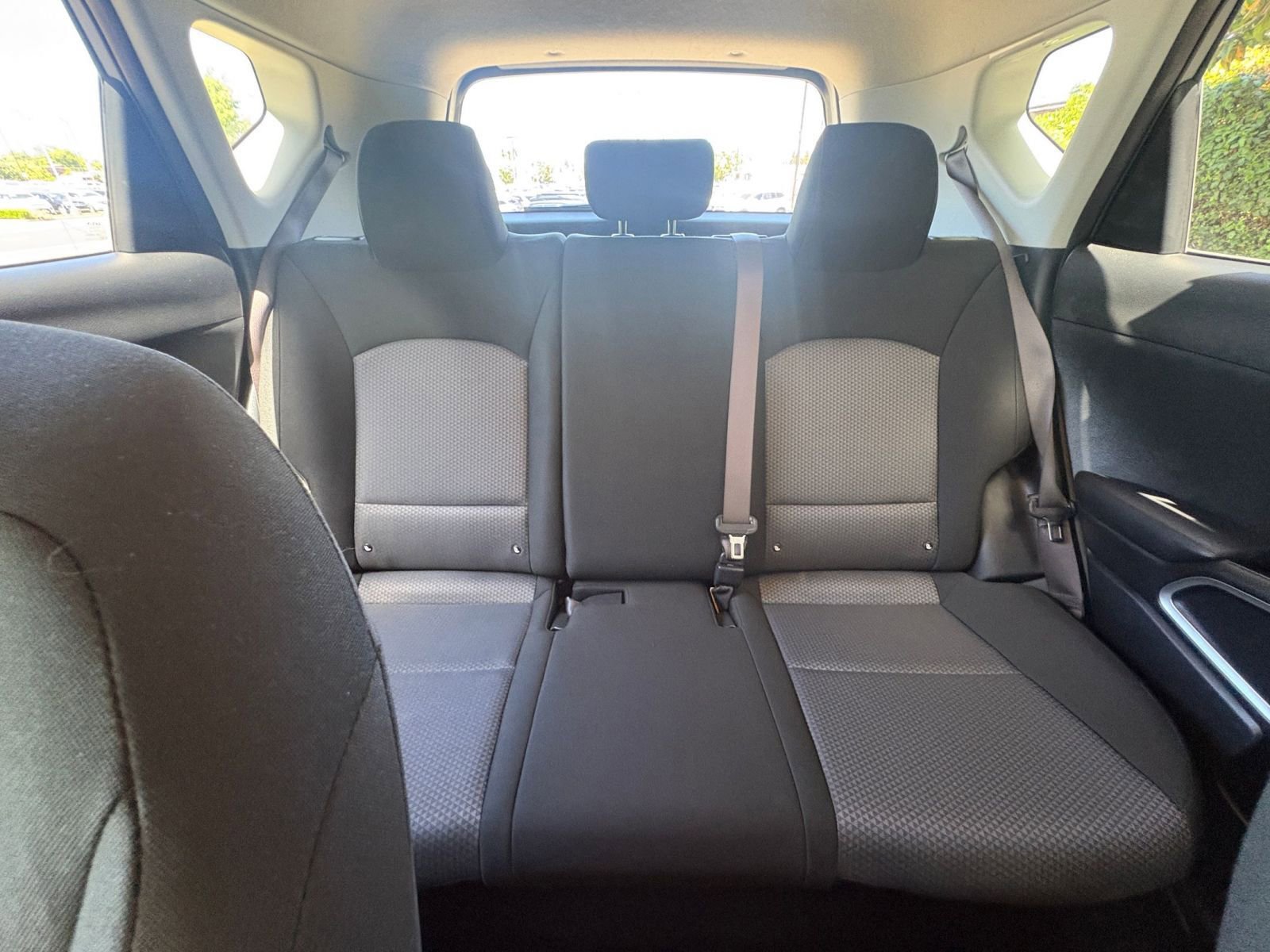 Used 2025 Kia Soul LX w/ LX Technology Package FWD image 36