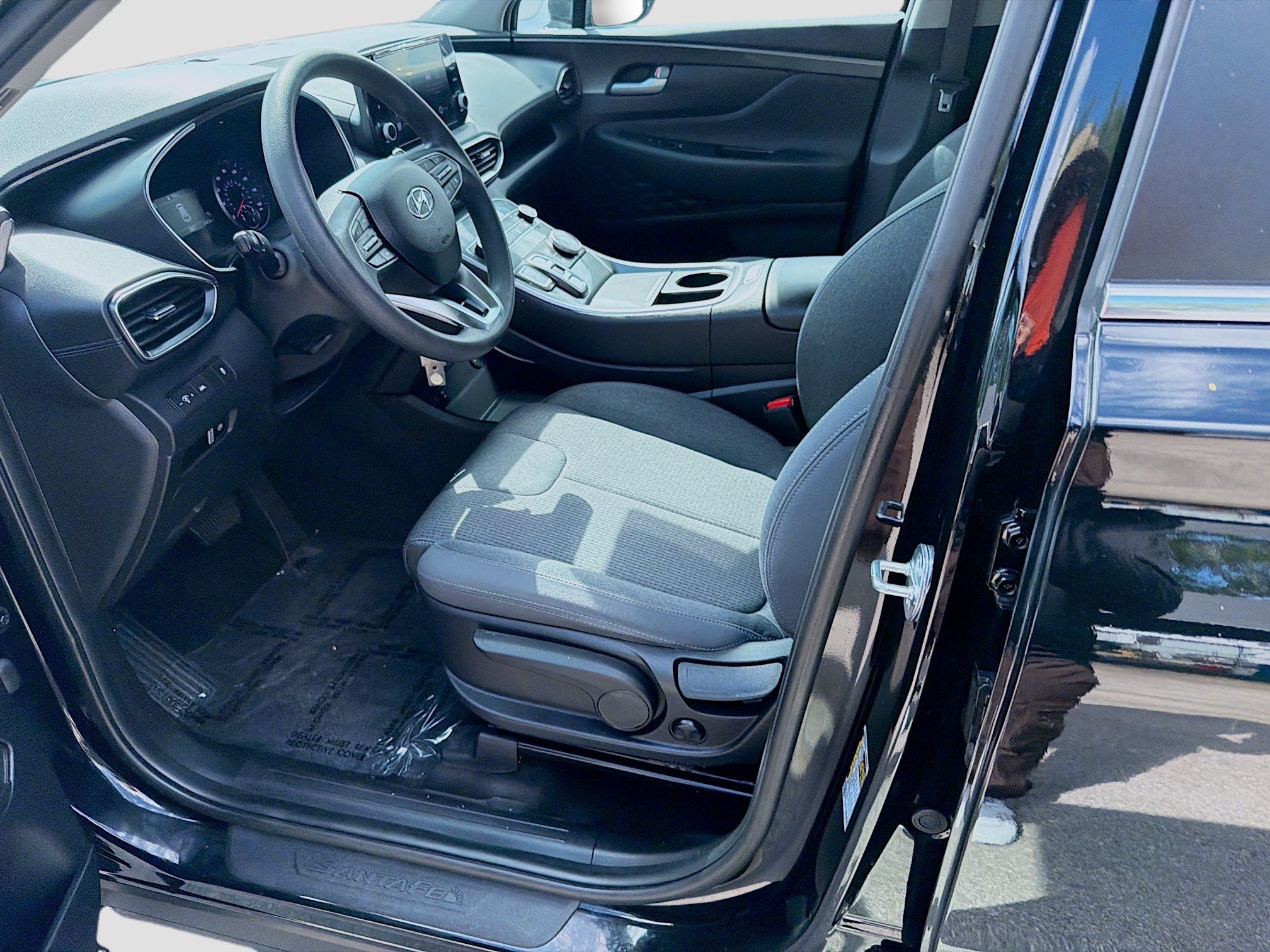 Used 2023 Hyundai Santa Fe SE FWD image 17