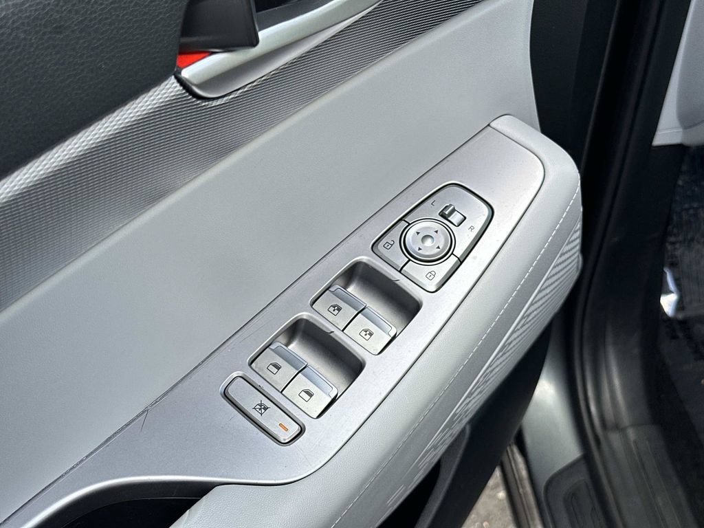 Used 2021 Hyundai Palisade SE FWD image 24