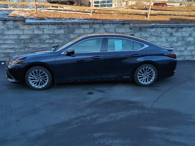 Used 2021 Lexus ES 300h w/ Luxury Package image 6