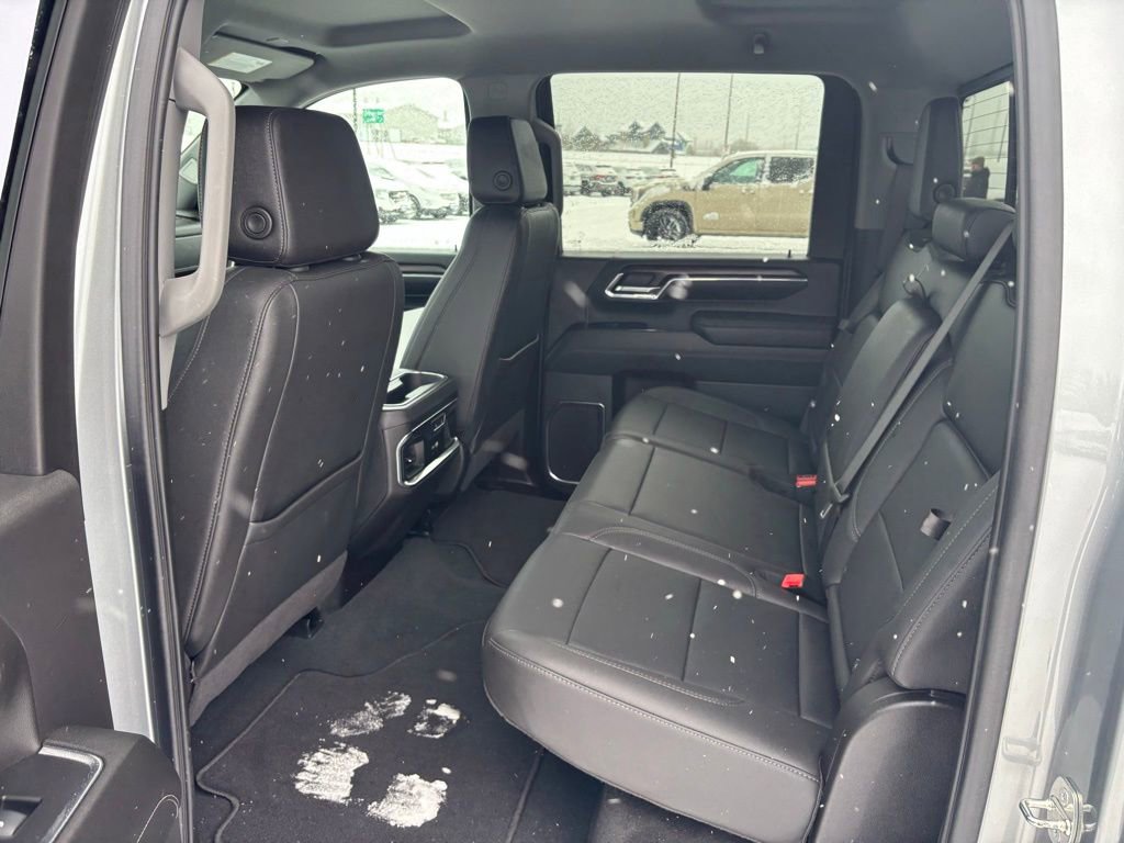 Used 2024 GMC Sierra 2500 SLT w/ SLT Premium Package image 27
