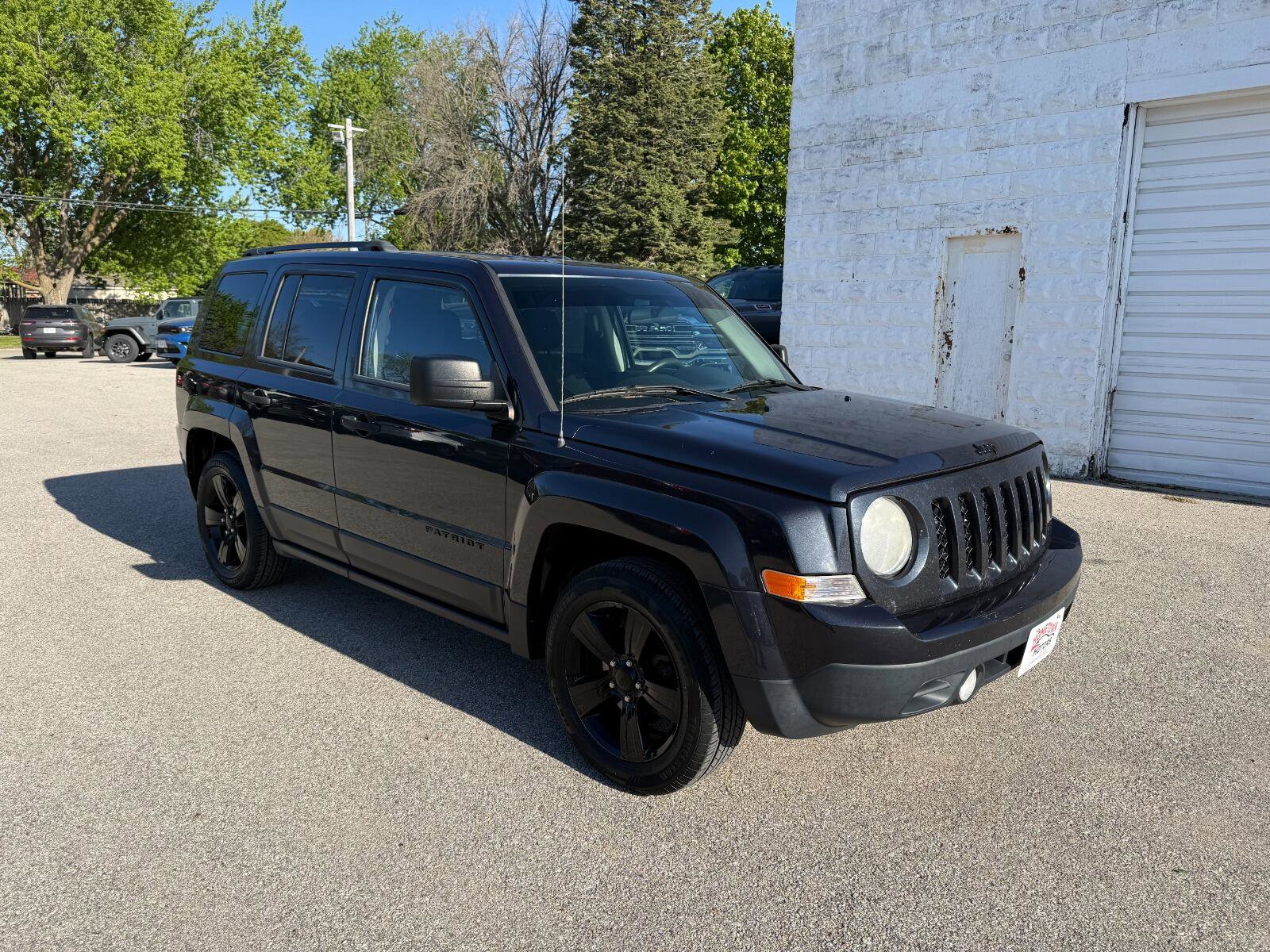 Used 2014 Jeep Patriot Sport FWD image 3