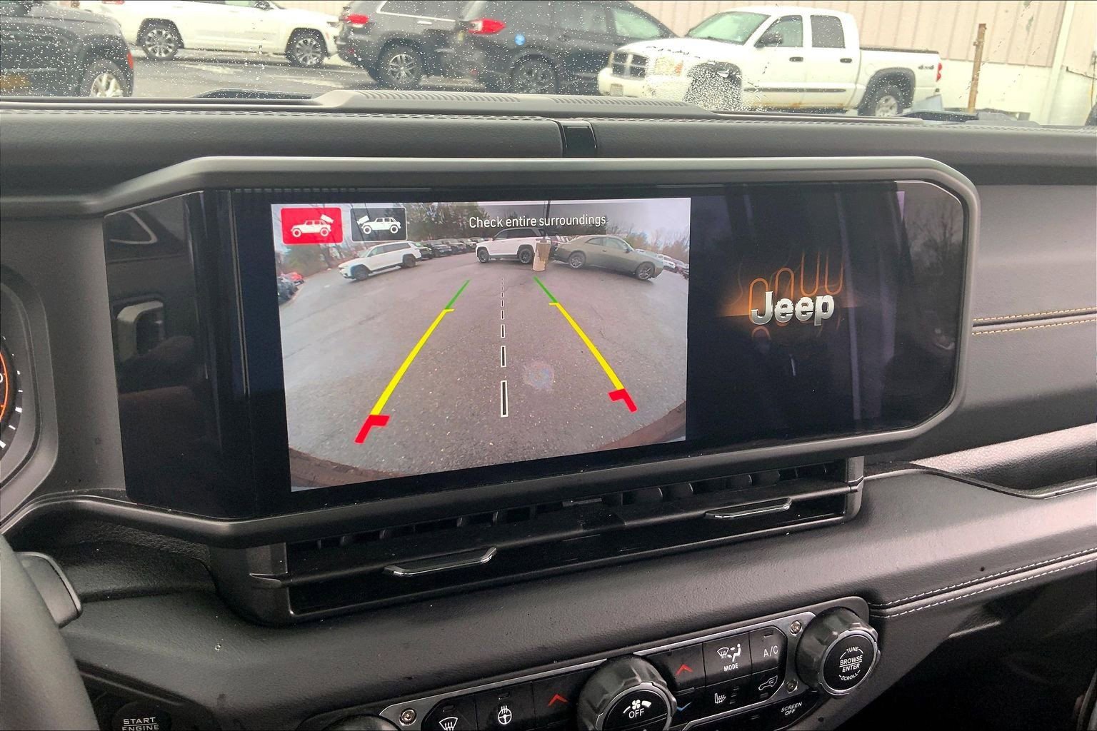 Certified 2025 Jeep Wrangler Sahara image 27