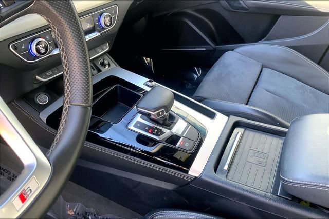 Used 2021 Audi Q5 e Premium Plus w/ Premium Plus Package AWD/4WD image 25