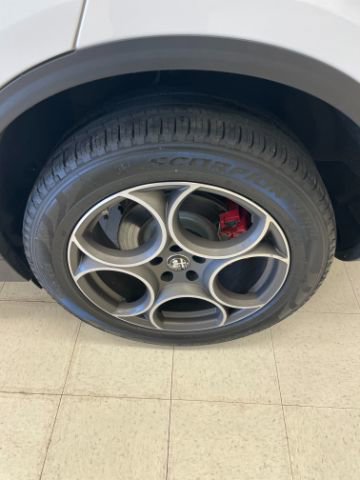 Used 2022 Alfa Romeo Stelvio Sprint image 25
