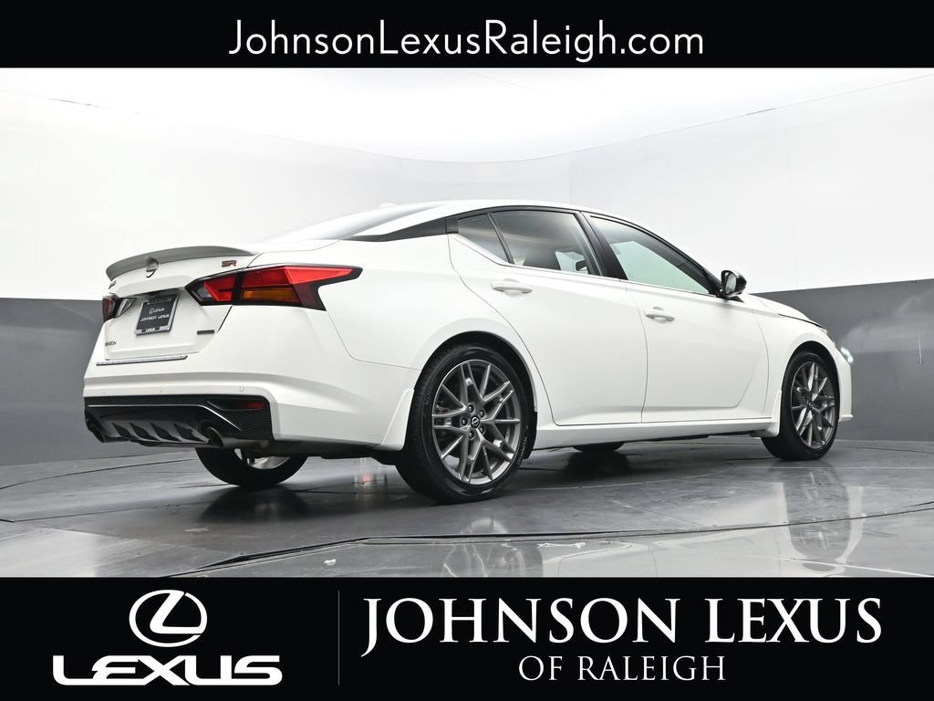 Used 2023 Nissan Altima 2.0 SR FWD image 19