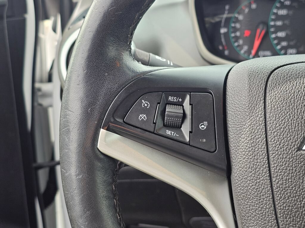 Used 2019 Chevrolet Sonic Premier FWD image 30