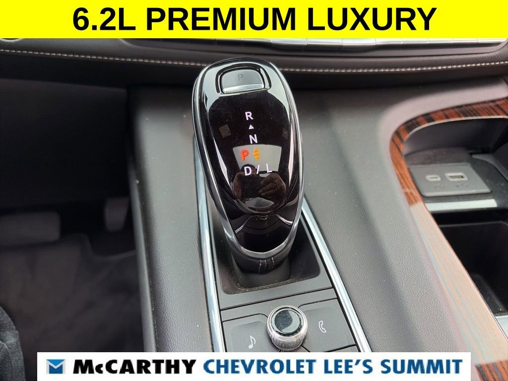 Used 2023 Cadillac Escalade Premium Luxury w/ LPO, Illumination Package AWD/4WD image 11