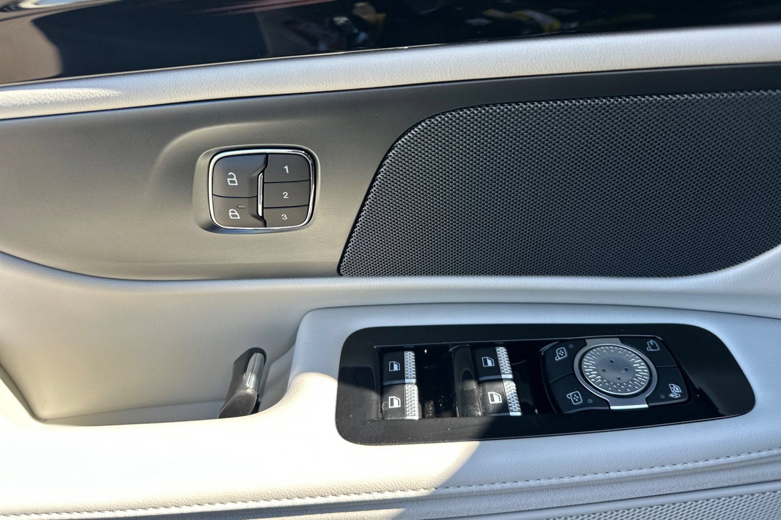 New 2026 Lincoln Nautilus Premier AWD/4WD image 10