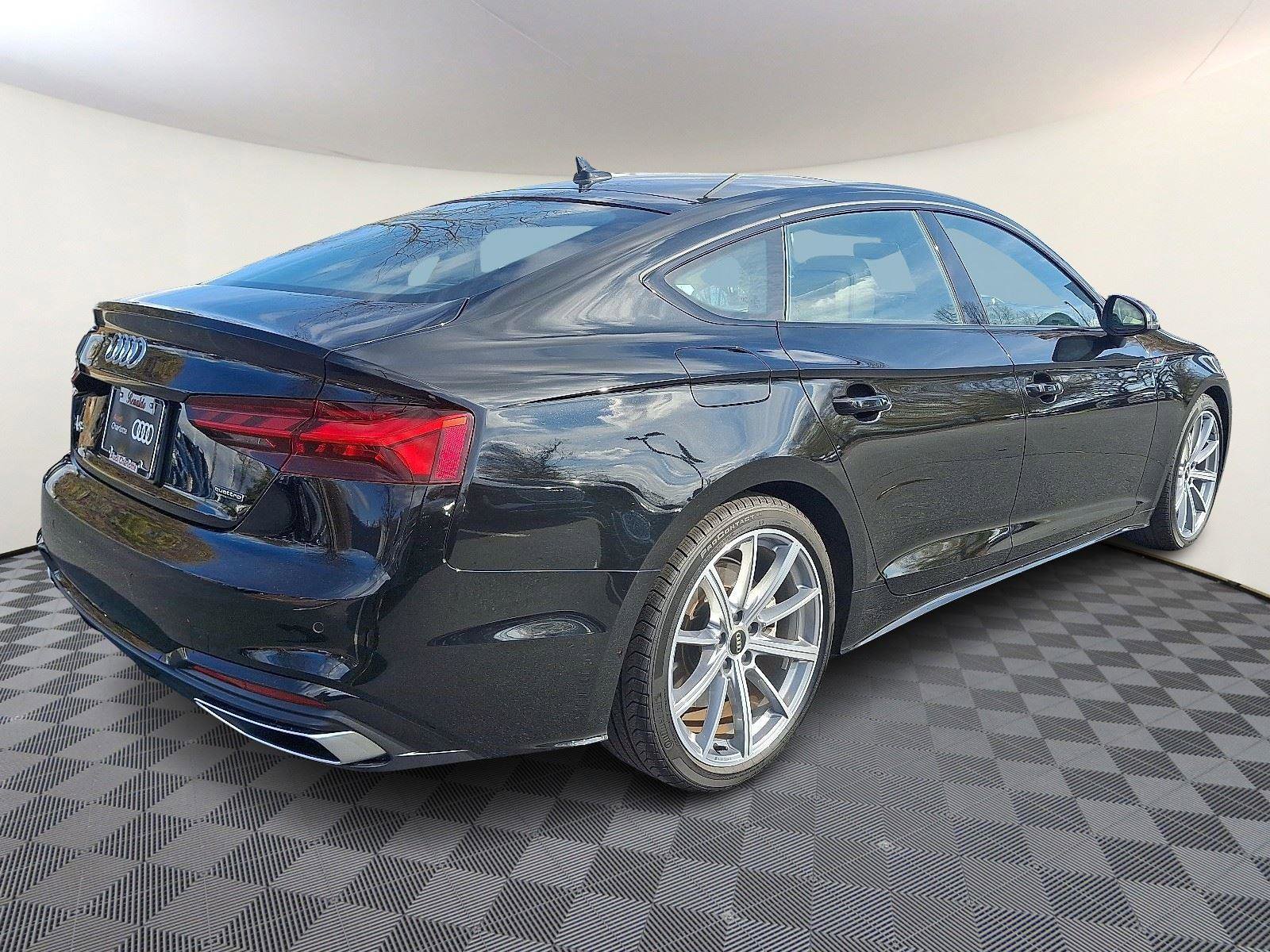 Used 2025 Audi A5 2.0T Premium Plus w/ Convenience Plus Package image 6