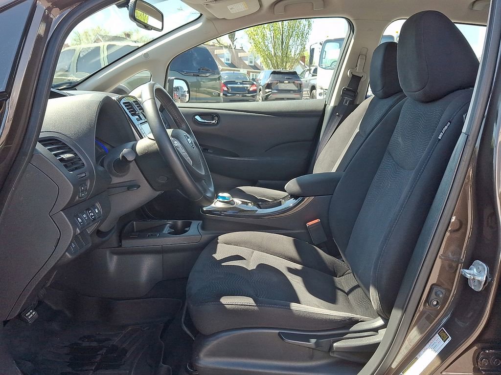 Used 2016 Nissan Leaf SV FWD image 15