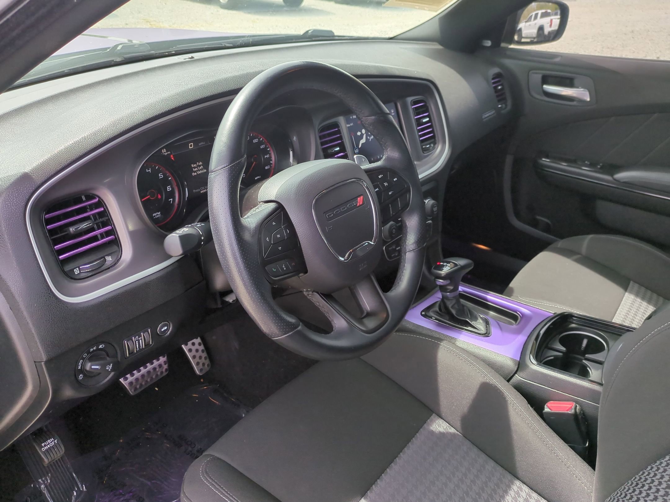 Used 2022 Dodge Charger R/T w/ Blacktop Package image 18