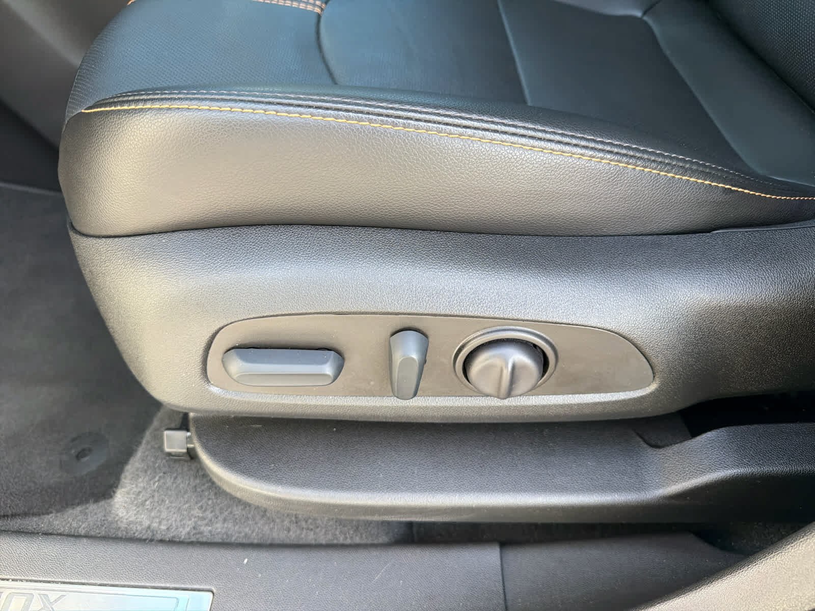Used 2022 Chevrolet Equinox Premier AWD/4WD image 20