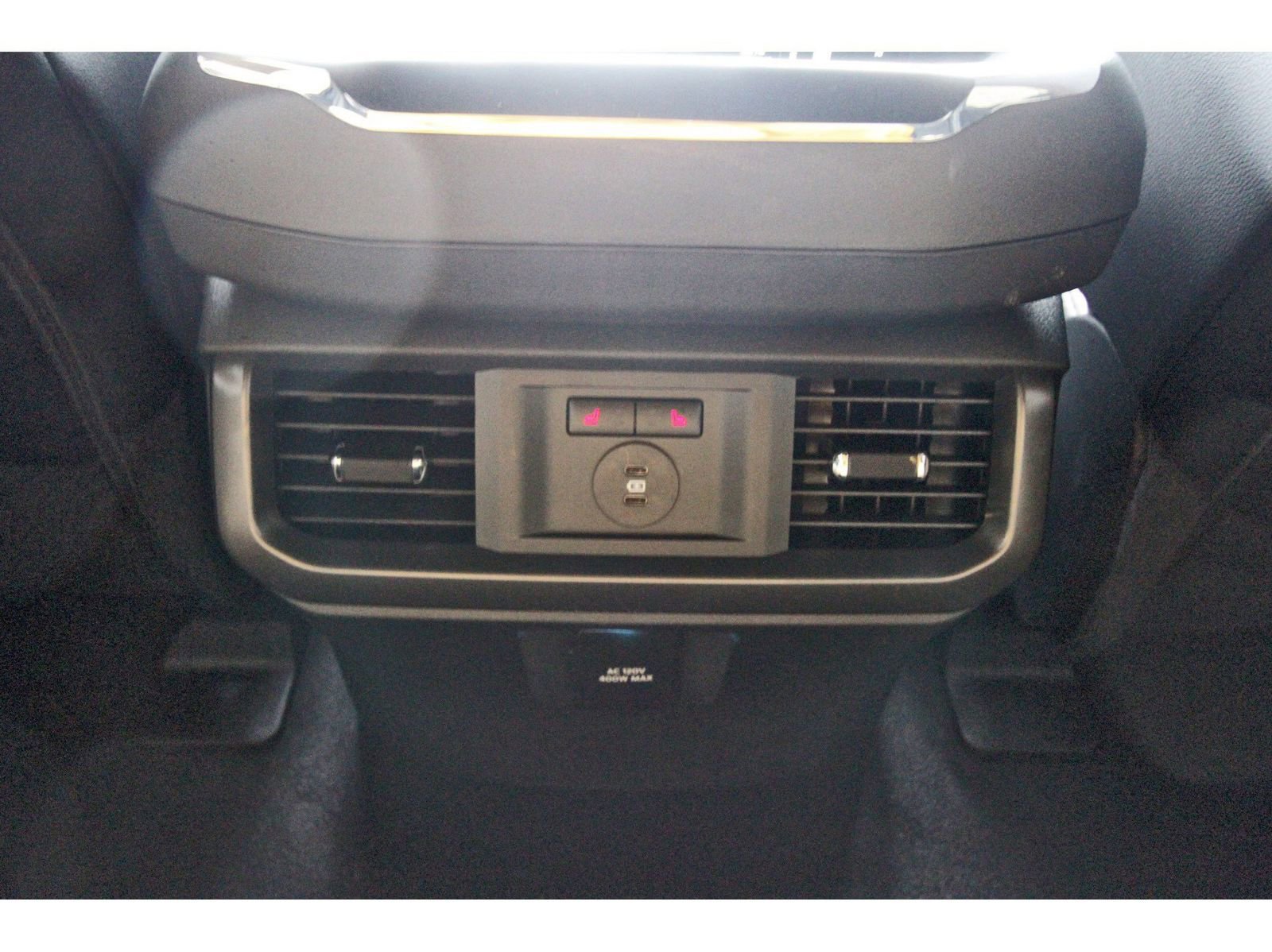 Used 2025 Ford F150 Lariat w/ Equipment Group 502A High image 15