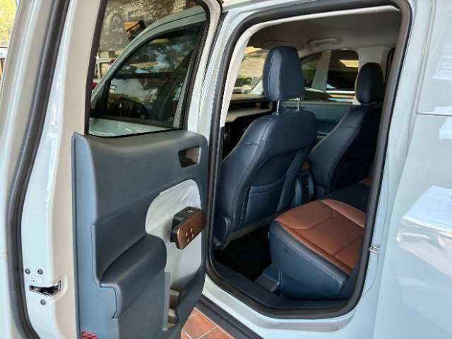 Used 2023 Ford Maverick Lariat FWD image 27