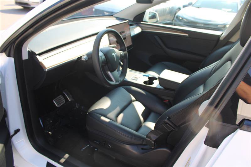 Used 2023 Tesla Model Y Long Range AWD/4WD image 10