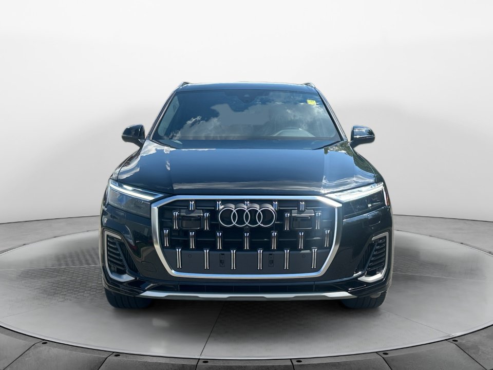 Used 2025 Audi Q7 3.0T Premium Plus w/ Premium Plus Package AWD/4WD image 2