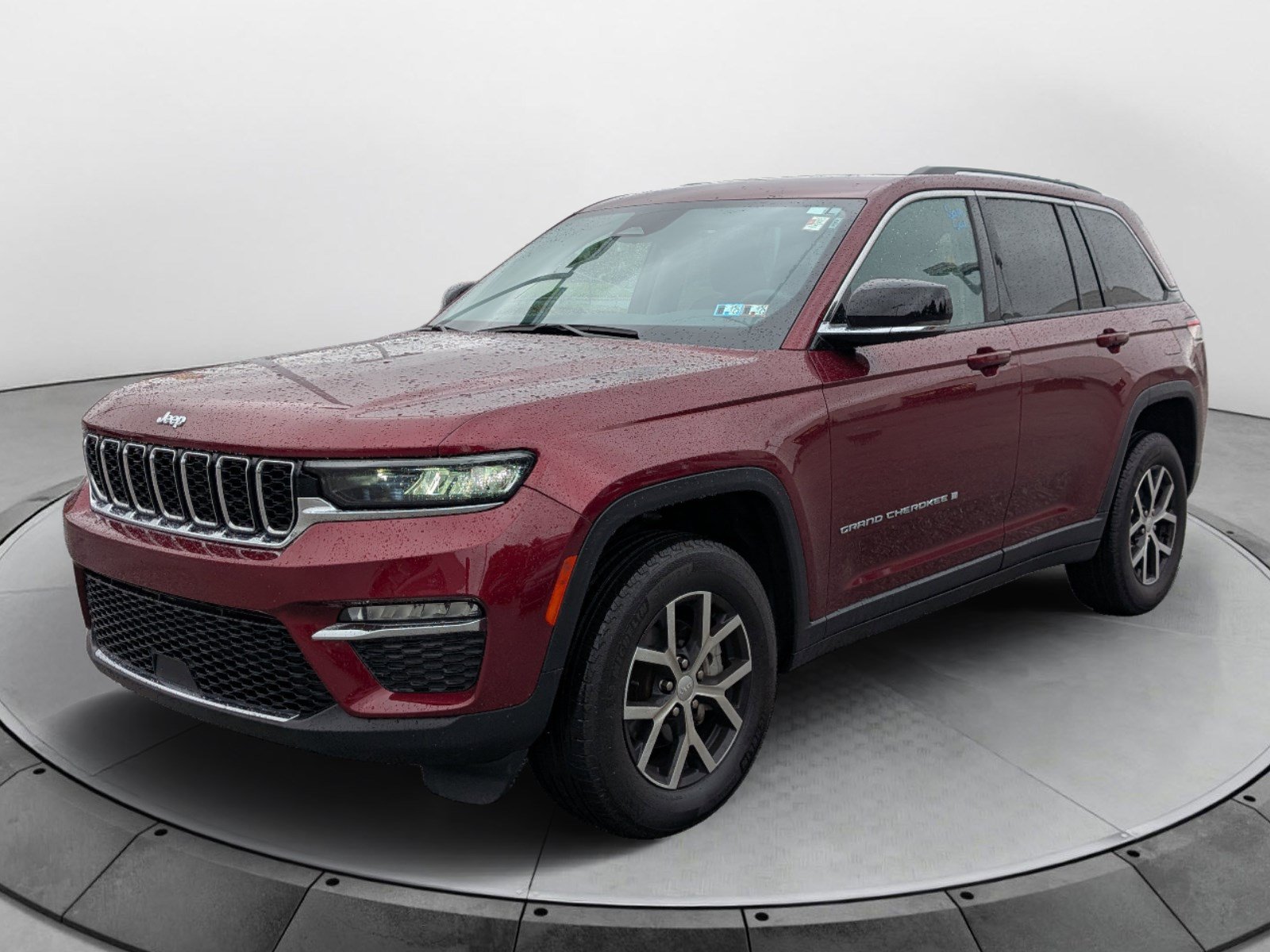 Used 2024 Jeep Grand Cherokee Limited AWD/4WD image 7