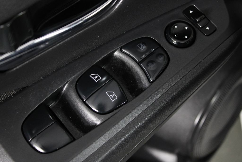 Certified 2023 Nissan Kicks SV FWD image 22