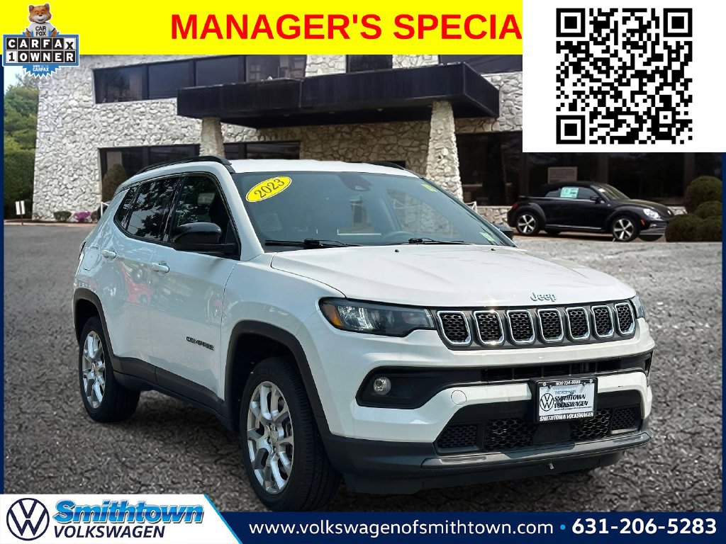 Used 2023 Jeep Compass Latitude AWD/4WD image 1