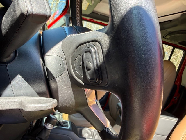 Used 2022 Jeep Gladiator Rubicon w/ LED Lighting Group image 15