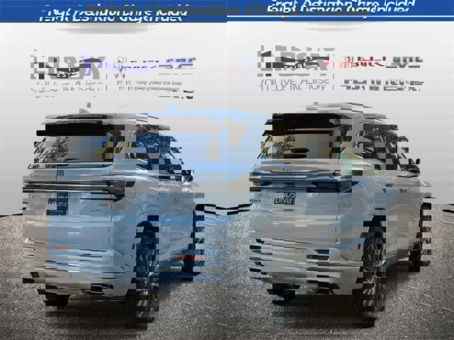 New 2026 Buick Enclave Avenir w/ Super Cruise Package image 2