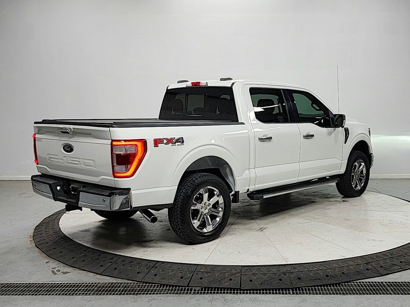Used 2021 Ford F150 Lariat w/ Equipment Group 502A High AWD/4WD image 7