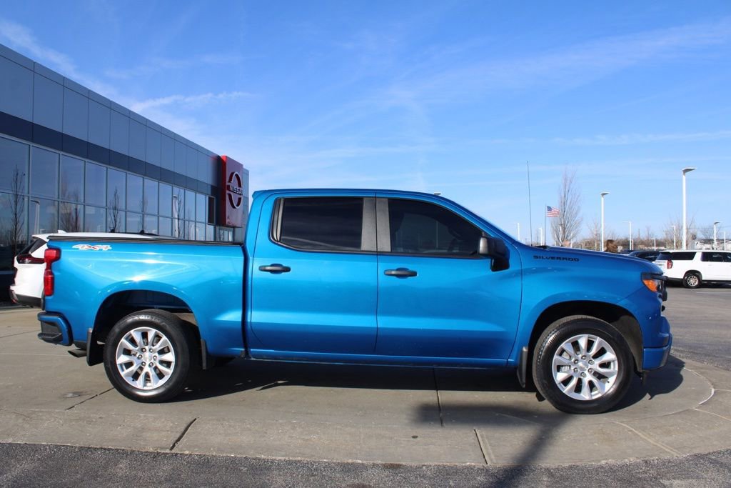 Used 2022 Chevrolet Silverado 1500 Custom w/ LPO, Dark Essentials Package image 6