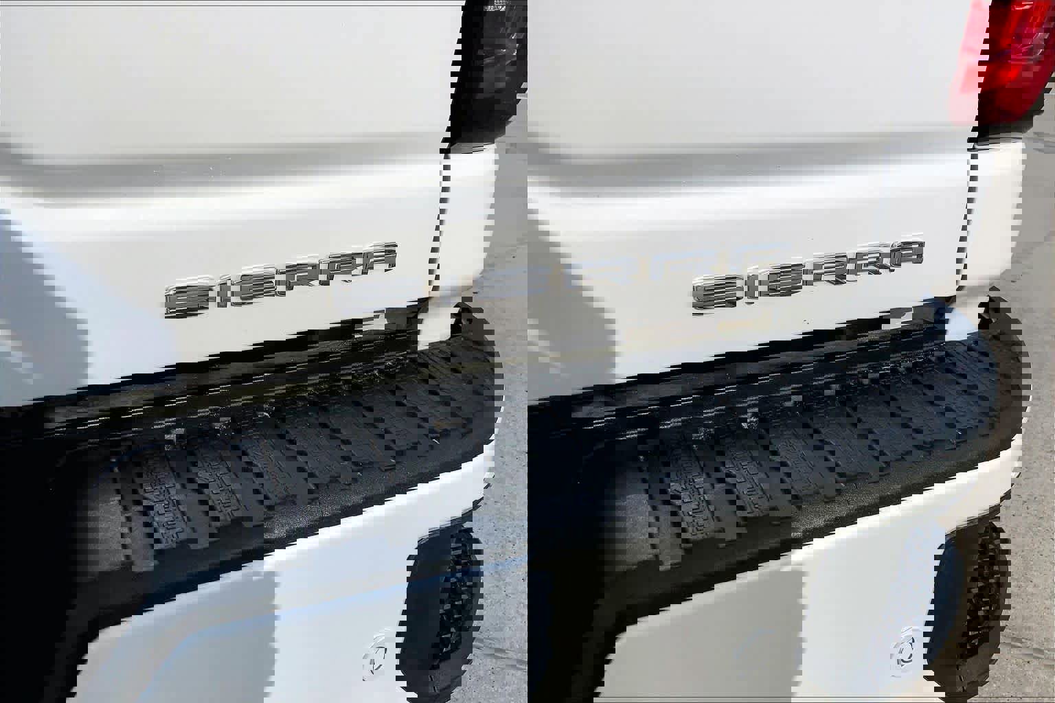 Used 2020 GMC Sierra 3500 Denali w/ Denali Ultimate Package image 9