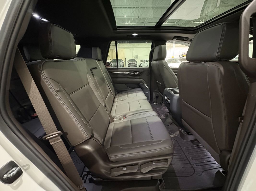 Used 2023 GMC Yukon Denali w/ LPO, Floor Liner Package AWD/4WD image 55