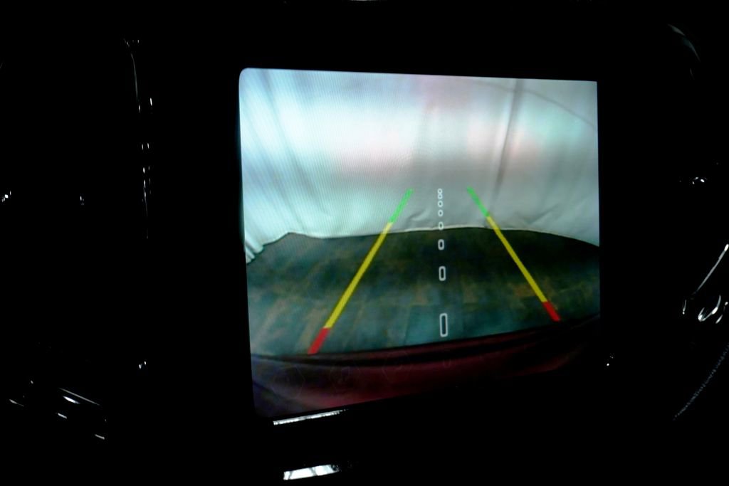 Used 2021 Jeep Compass Limited w/ Sun and Sound Group image 22