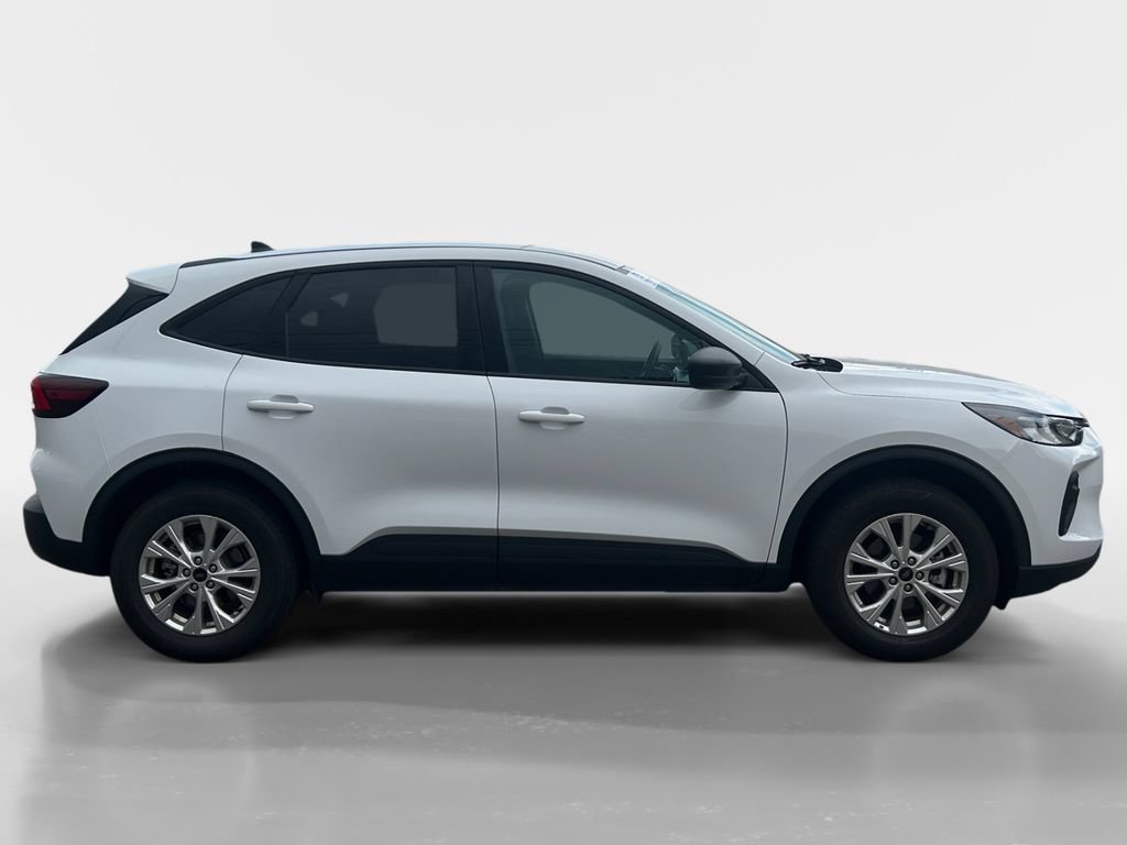 Used 2025 Ford Escape Active AWD/4WD image 6
