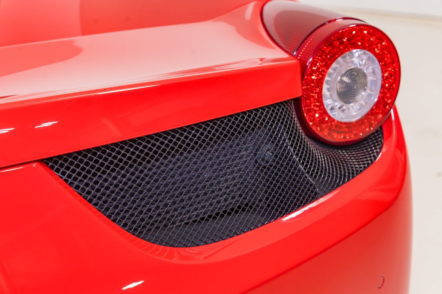 Used 2010 Ferrari 458 Italia Coupe RWD image 45