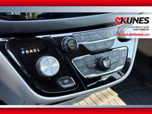 Used 2019 Chrysler Pacifica Touring-L FWD image 27