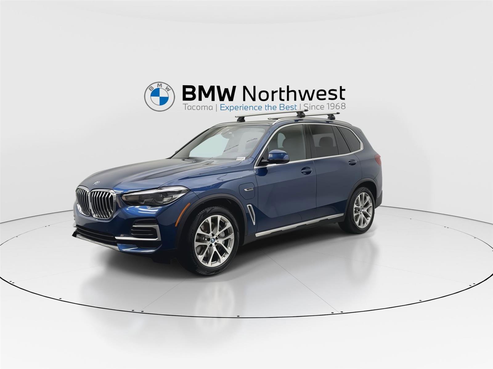 Used 2022 BMW X5 xDrive45e w/ Climate Comfort Package image 9