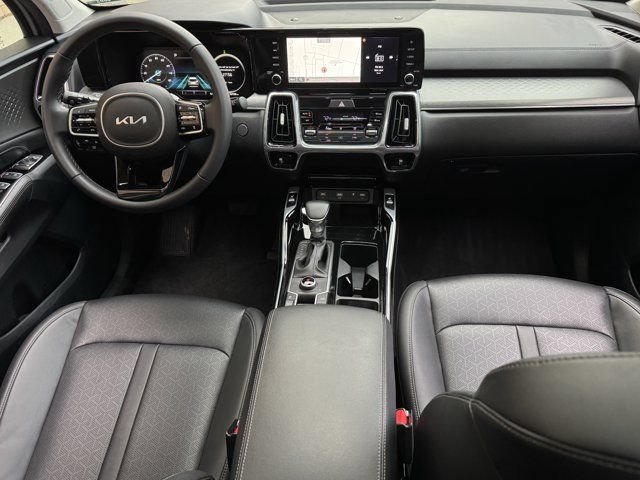 Used 2023 Kia Sorento SX AWD/4WD image 16