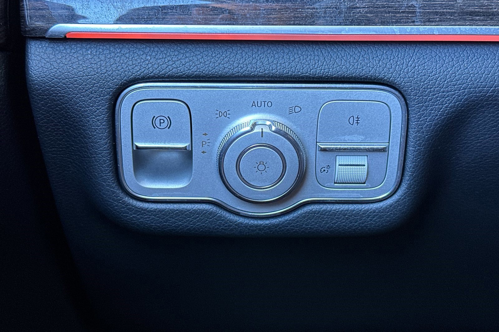 Used 2022 Mercedes-Benz GLS 450 4MATIC image 36