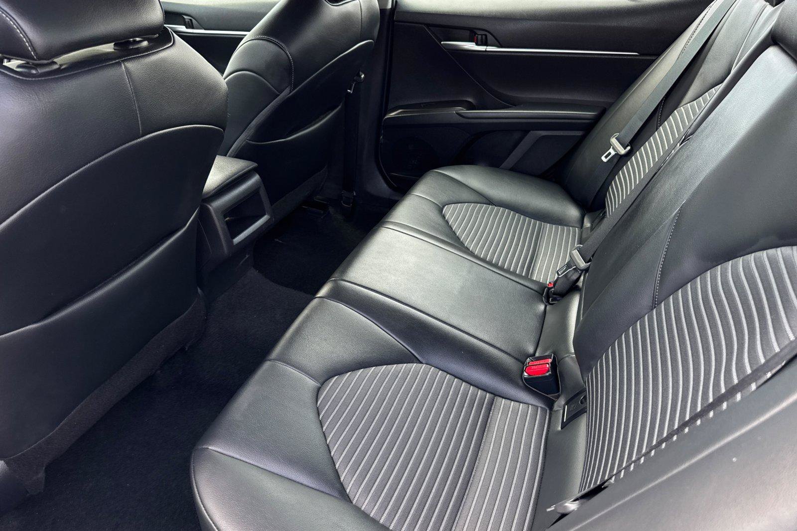 Used 2024 Toyota Camry SE w/ Convenience Package FWD image 14